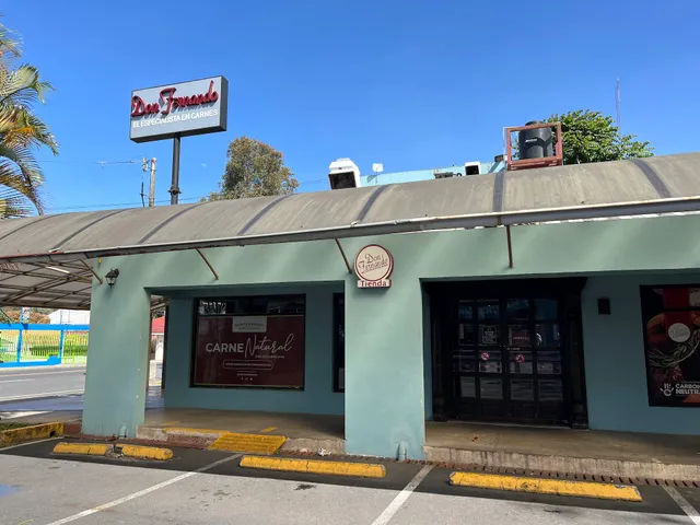 Tienda Carnes Don Fernando - Pinares