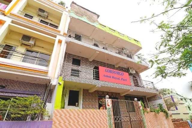 Goroomgo Ashok Royal Puri