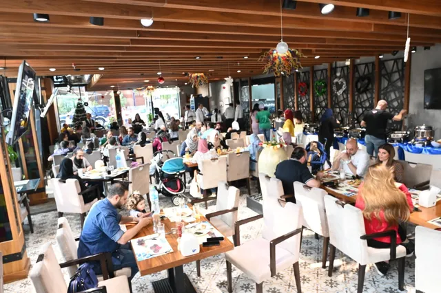 Al Shorfa Restaurant & Cafe