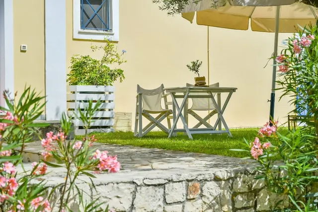 Bella Vista Apartments