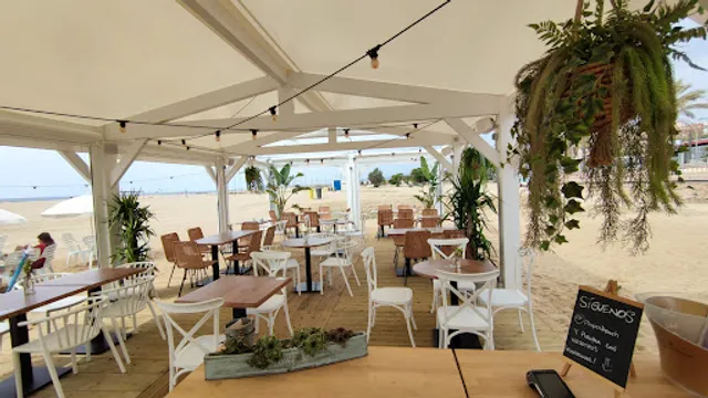 Piropos Beach - Guingueta en el Masnou