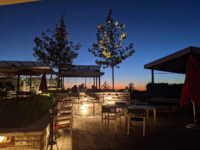 Redstone Winery & Restaurant