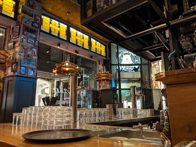 Grizzly - American Restaurant