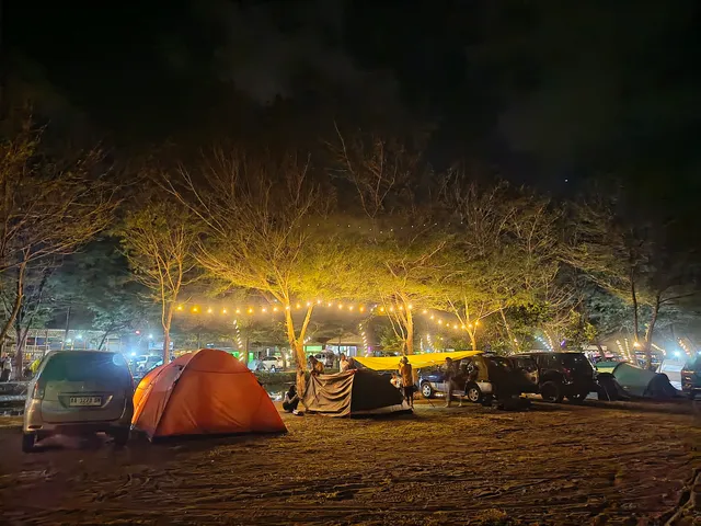 Camping ground Laguna Pantai Glagah
