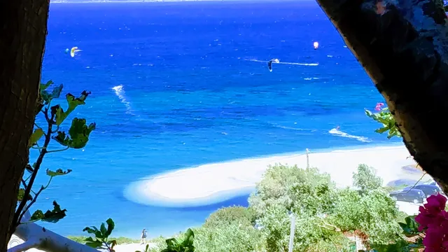 MARMARI MEGALI AMMOS OASIS