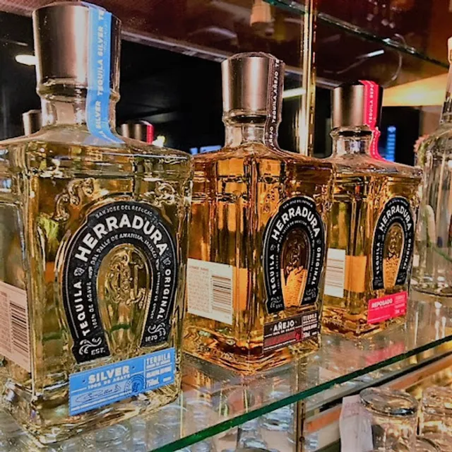 Haffy's Sports Bar & Grill