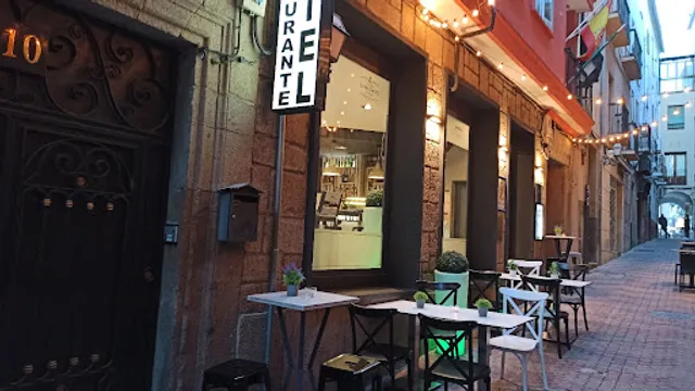 El Rinconcito - Restaurante - Bar