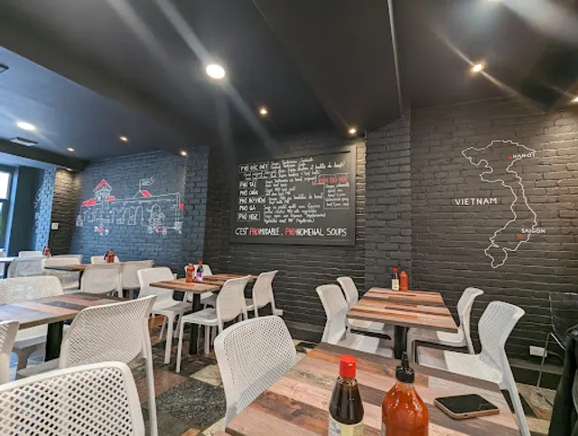 I Am Pho Saint-Laurent