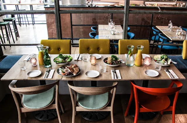 Restaurant Metro City Kitchen