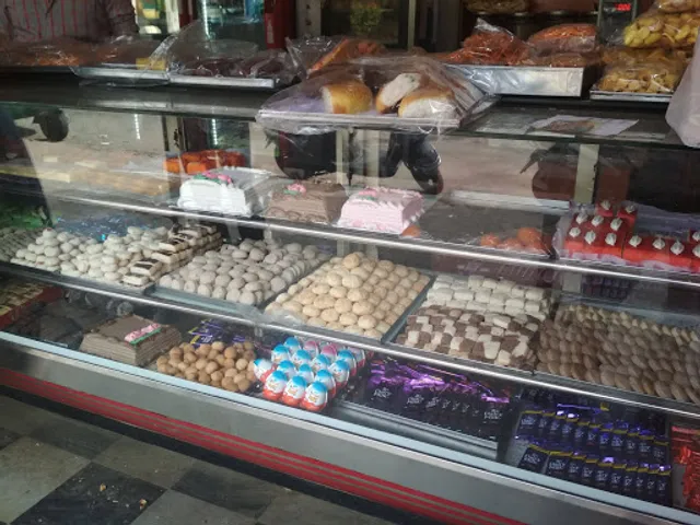 Cake Magic Bakery & Sweets