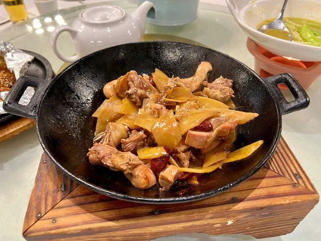 Jinjun Seafood Restaurant