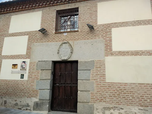 Casas Blasón de los Serrano
