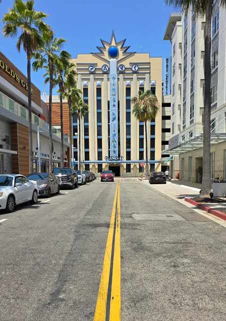 The Pike Outlets Parking Garage