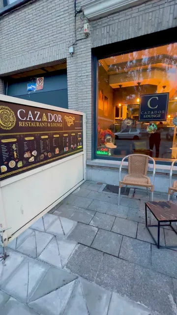 Cazador Restaurant & Lounge
