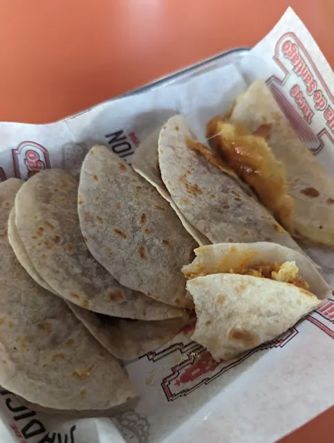 Tacos Santiago Garza Cortijo Del Río