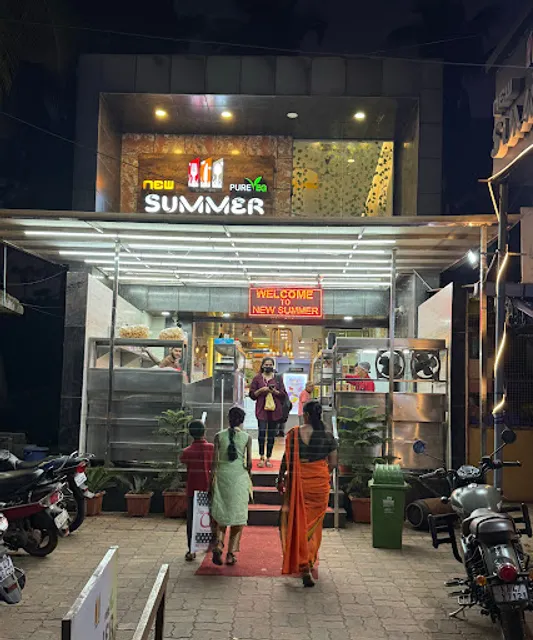 New summer Restaurant & ice cream parlour