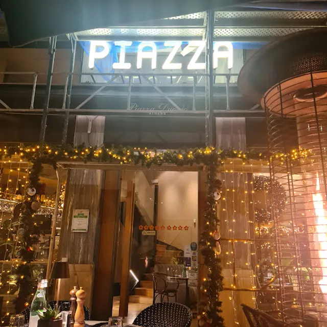 Piazza Duomo Athènes