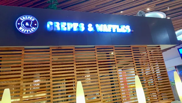 Crepes & Waffles | Alta Plaza