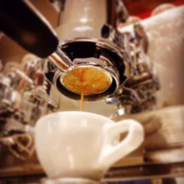 Kaffeerösterei da joir ma / Labor und Zentrale