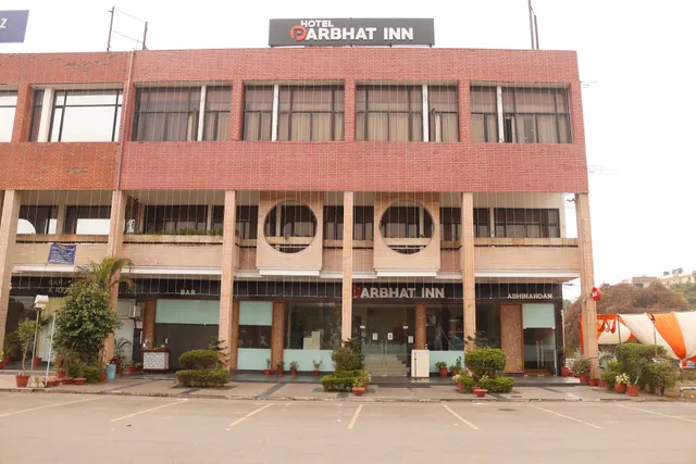 HOTEL Parbhat Inn