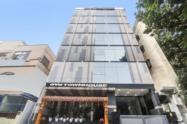 Super Townhouse Ameerpet