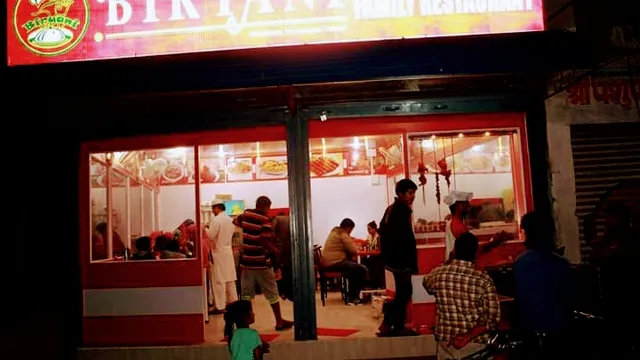 Biryani Halaal Food Family Restaurant