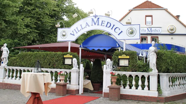 VILLA MEDICI - Mario Veglia Berlin