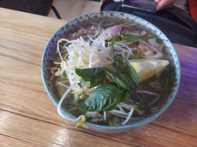 Le Hoang Mount Eliza