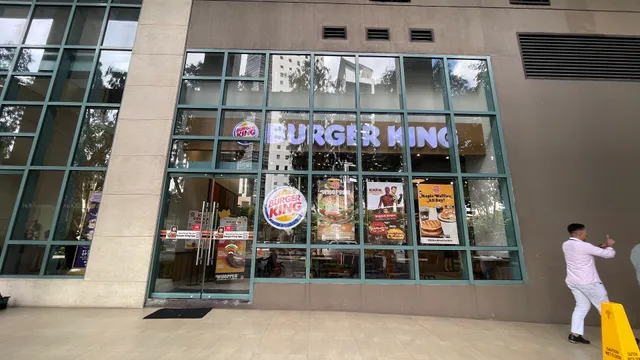 Burger King - McKinley Park Residences