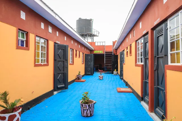 Vintex Guest House, Kimana