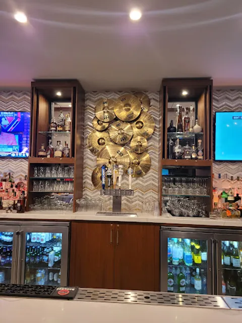 Old Hickory Grill/Hill Top Eatery + Cocktails