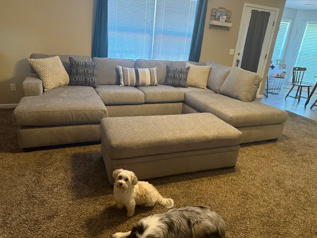 Hometown Furniture & Mattress Bolivar