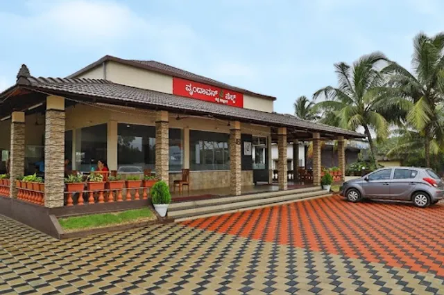 Hotel Vrindavan Nest