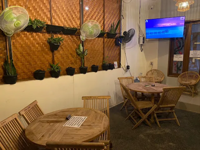 RACHAEL AND MIKE HOMEMADE KITCHEN RESTAURANT