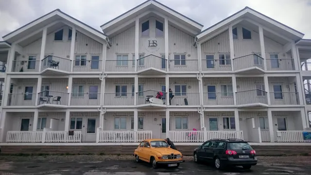 Henningsvær Suites