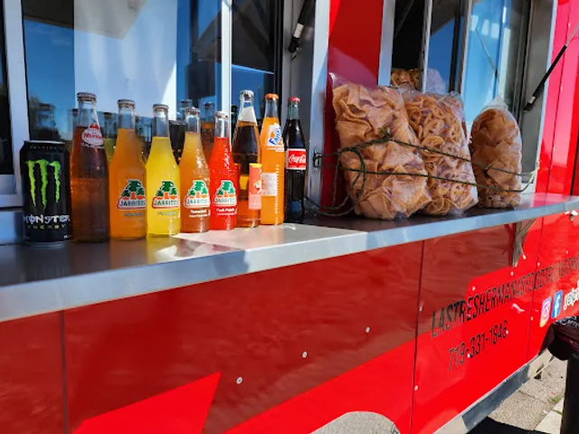 Las Tres Hermanas Food Truck