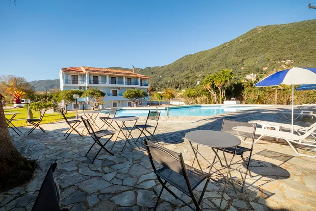 Apollo Studios, Ipsos