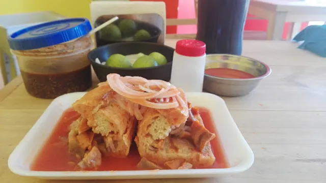 Tortas Ahogadas Mary