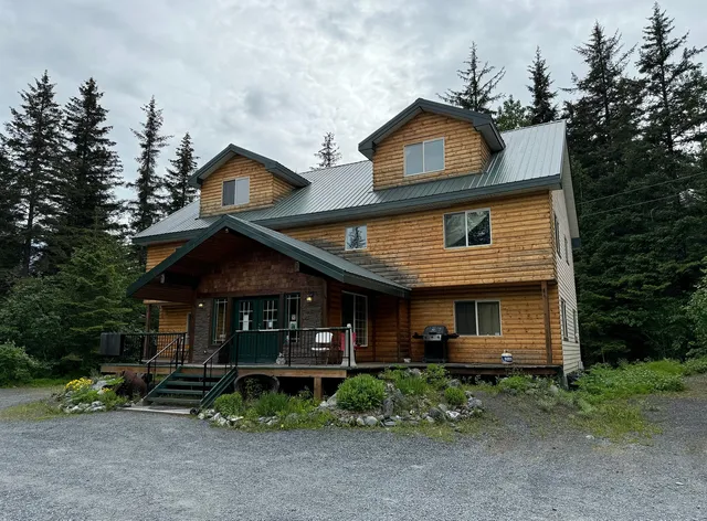 Twin Peaks Lodge & RV Park