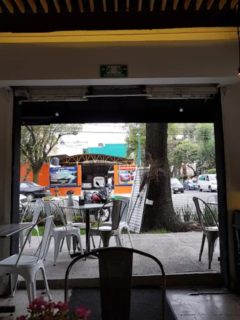 La Vida En Crepa Café
