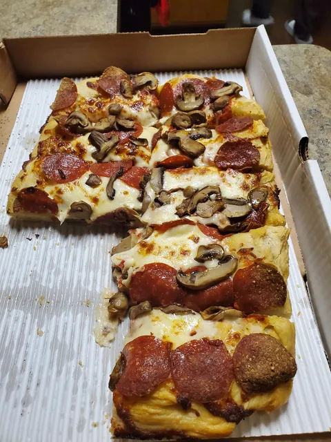 Brown’s Pizza and Subs