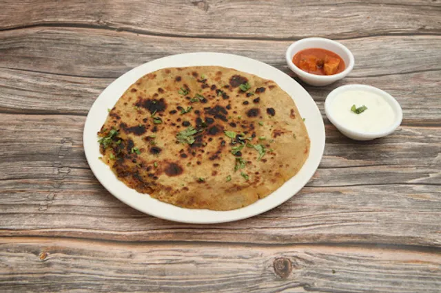 Snacks and Bites Restaurant