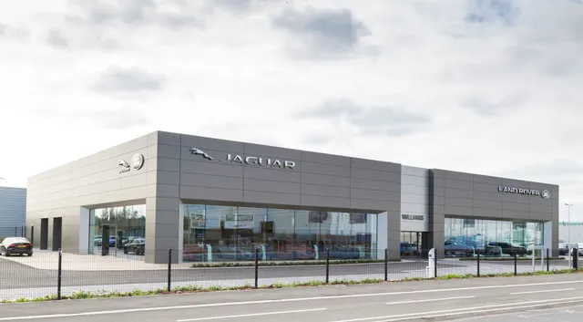 Williams Land Rover Manchester