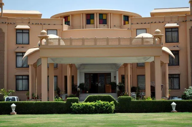 Hotel The Gold Palace & Resorts