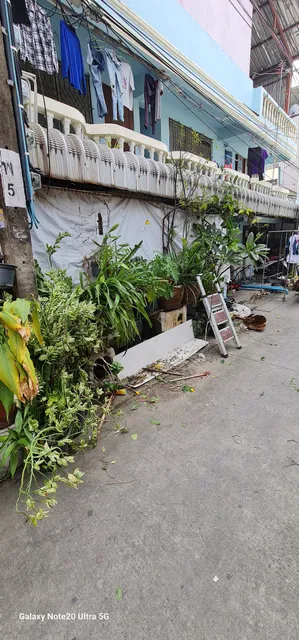 บ้านคุณมานพ(เจ๊เกียง)