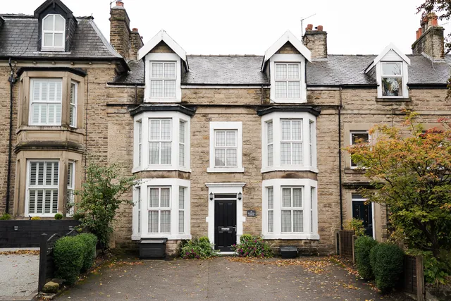 Buxton Lodge | Self Catering Accommodation