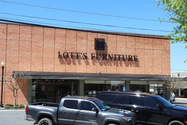 Lott's Furniture