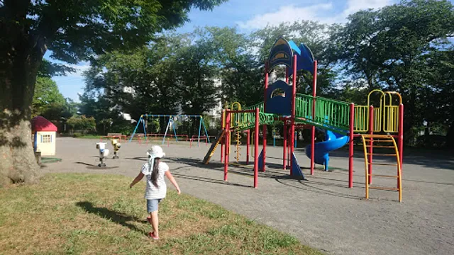野毛山公園遊具広場