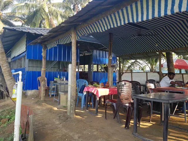 Rajapuram Kayal Shaap (Toddy parlour)