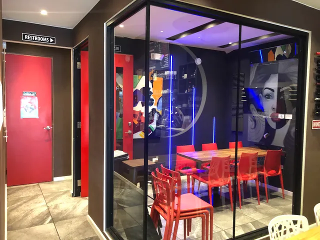 AZUK FINE COFFEE & BISTRO